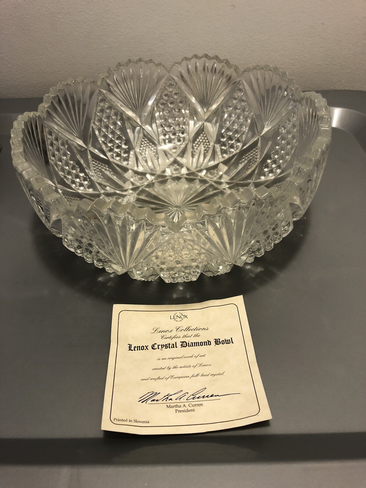 LENOX CRYSTAL DIAMOND BOWL WITH CERTICATE OF AUTHENTICITY LEAD CRYSTAL