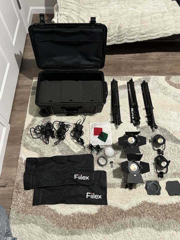 Fiilex P360 pro plus (x2) and P180E (x2) Portable LED Light (2800-6500K) Kit - Image 2 of 4