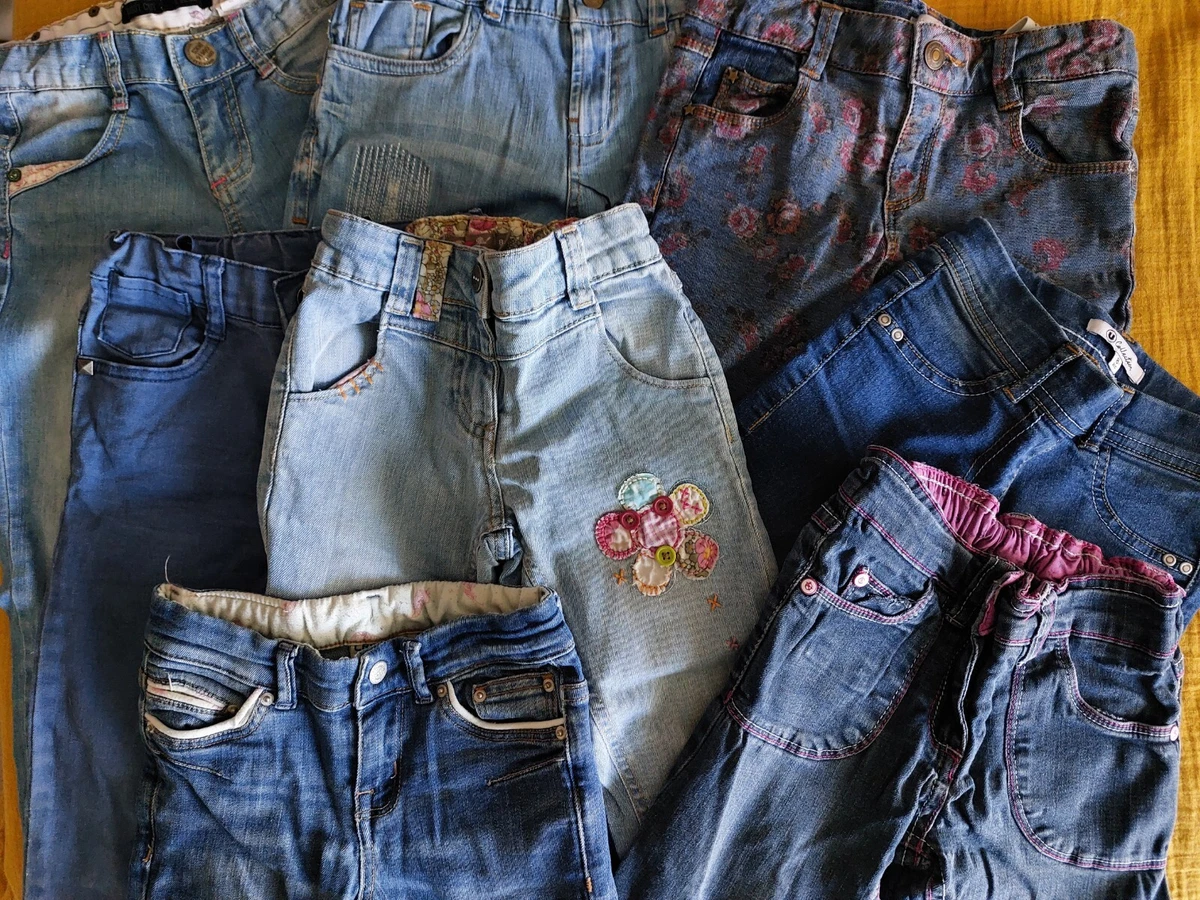 Lot 8 JEANS fille 8 ans
