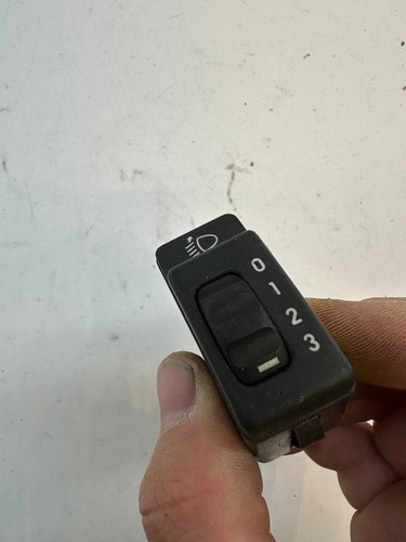 OPEL ASTRA F CARAVAN  1.6 I Schalter Leuchtweitenregelung 90270514 7641
