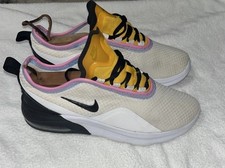 Nike Air Max Motion 2 Shoes Womens Size 7.5 R...