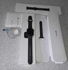 Apple Watch SE 1st Generation 44mm Aluminium Smartwatch