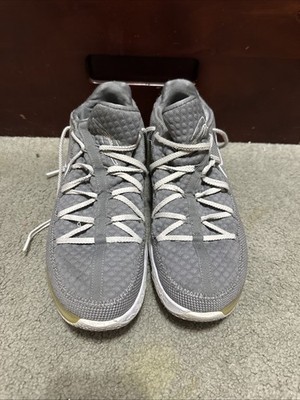 Nike Air Lebron used good condition! Size 9 - Nike LeBron 20 EP The Debut White Good Condition  main image 3
