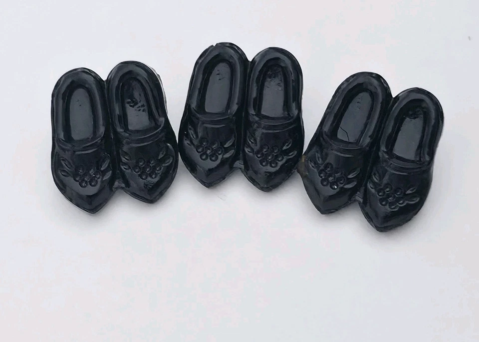Antique/Vintage Glass Buttons Pair Of Shoes Black Glass 3 Pcs 14mm - Image 3 of 4
