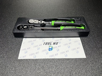 #ad Snap on Tools NEW GREEN 2pc 3 8” Drive HARD GRIP Flex Head Ratchet Set RAT2FHFDG $429.95