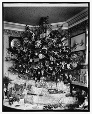 Hauck Christmas tree,Xmas decoration,Holiday,National Photo Company,c1920