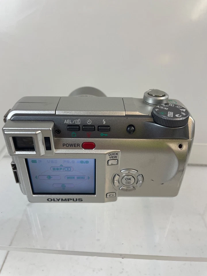 Olympus Digital Camera C-760 Ultra Zoom 3.2MP Silver Tested With Battery / Card - Image 4 of 4