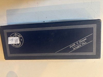 Smith & Wesson Model 19 6 Inch 357 Blue 2 Piece Box Combat Magnum