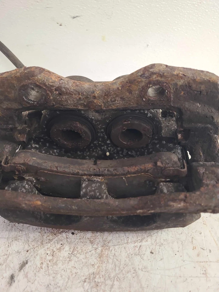 03 04 05 06 07 08 09 10 11 12 13 14 pinza izquierda Chevy Express 1500 Foto 4 de 4