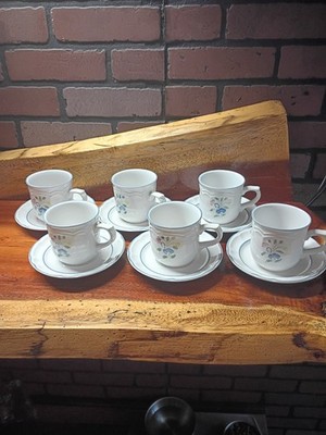 FLORAL EXPRESSIONS SAUCER/CUP White and Blue Mexico  6 of  each Great Condition