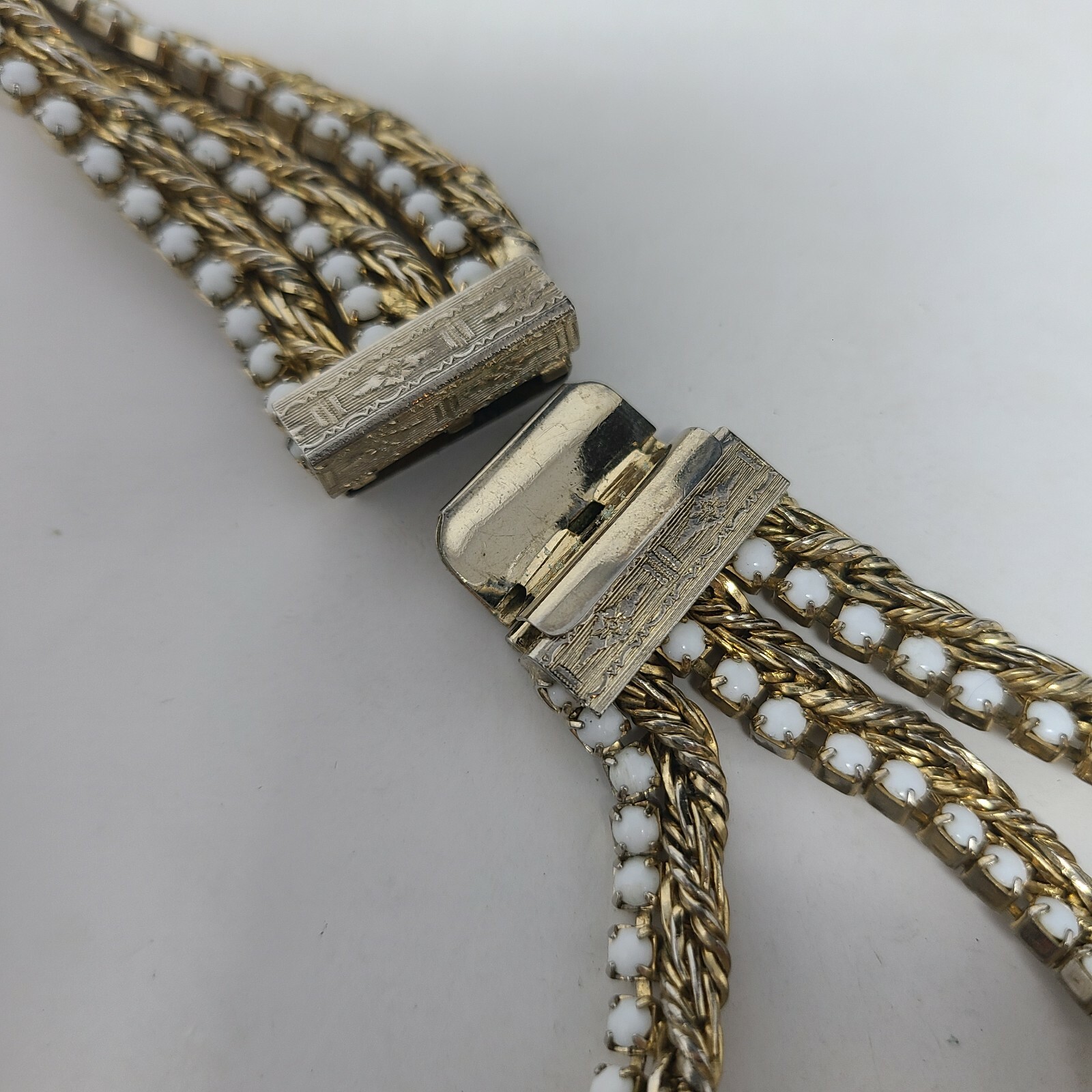 Hobe Vintage Gold Tone Multi 3 Strand Rope Box Chain Necklace White
