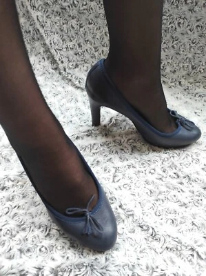 REPETTO - Escarpins Modèle Tess Cuir Bleu Marine - P38 - Photo 1/4