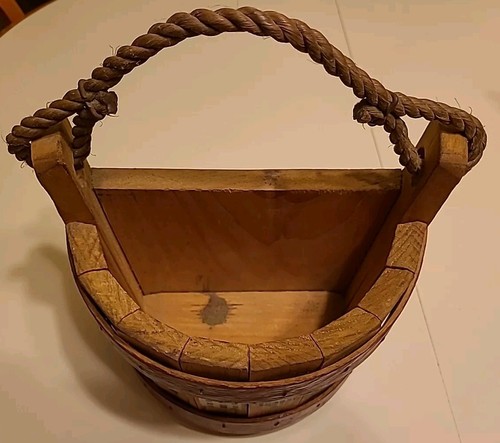 Delightful Rustic Painted Half Barrel Bucket Wood Wall Planter 8 1/2" Tall (L52) - Bild 5 von 21