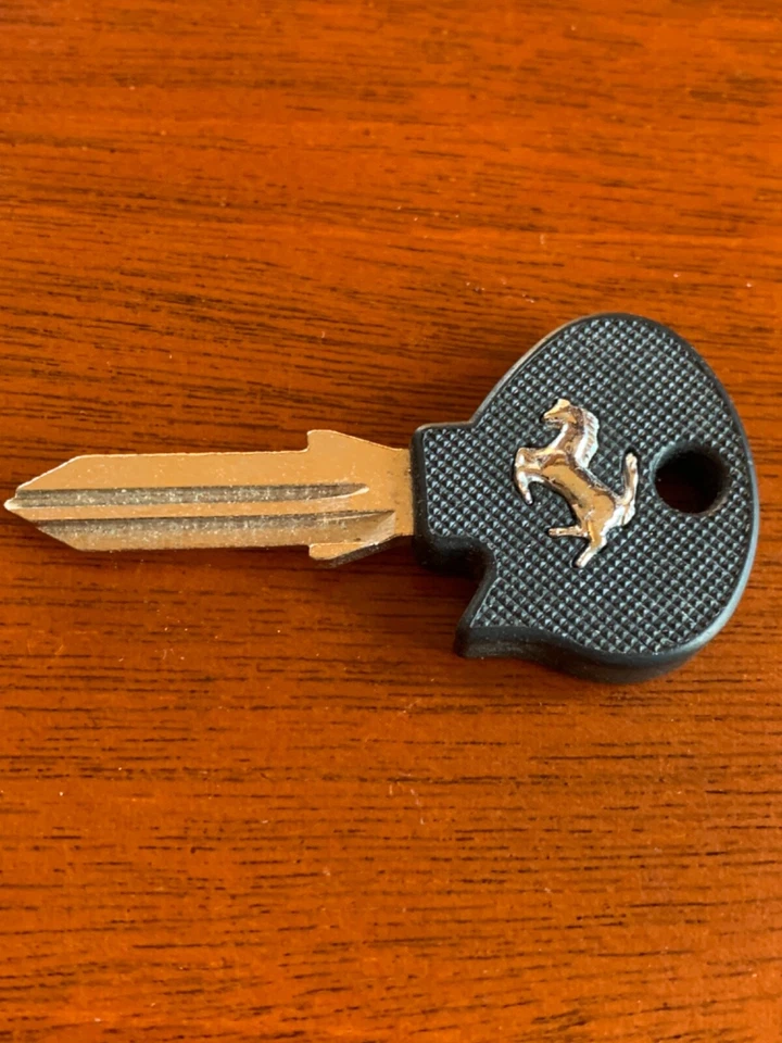Llave de encendido Ferrari NOS VINTAGE. Mondial, 348, F355, 360, 456, 550, 575, 512TR Foto 3 de 3