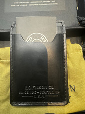 New in Box Filson Leather Card Case in Black Leather  20218178 Rare USA