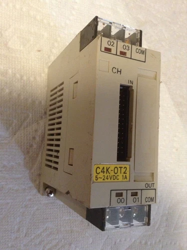 Omron C4K-OT2 OutPut Unit 