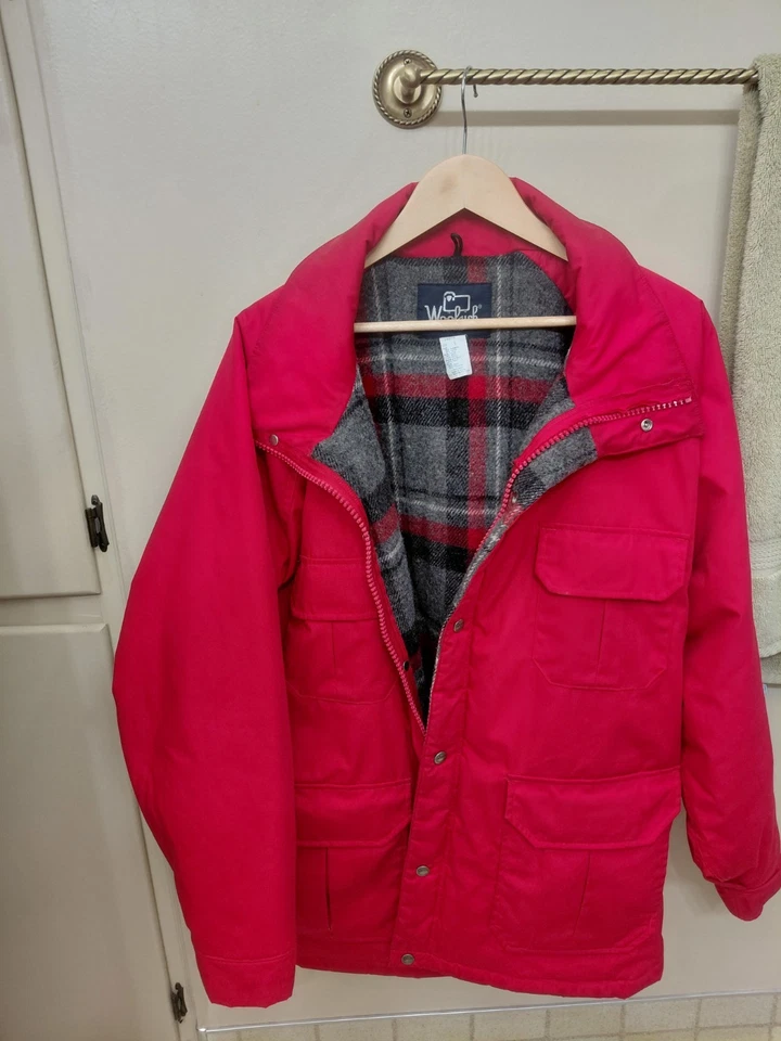 New ! $604 Retail Woolrich Men's Large Parka. Chiefs / 49ers  Red! - Image 3 of 4