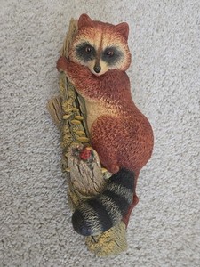 Bosson Raccoon Resin Figurine Climbing Tree.