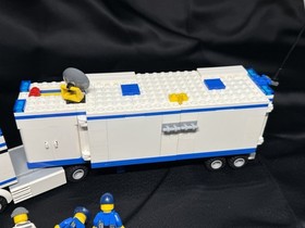 LEGO CITY: Mobile Police Unit (60044) 99.9% Complete with Instruction Manuals