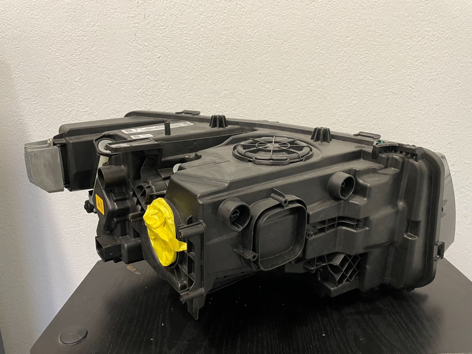 2021-2024 Rolls-Royce Left Side Headlight  (Driver Side)