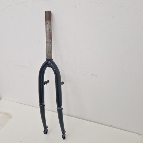 Maddison Steel Forks, 1" Threaded steer, Skewer axle, V brake. - Picture 2 of 10