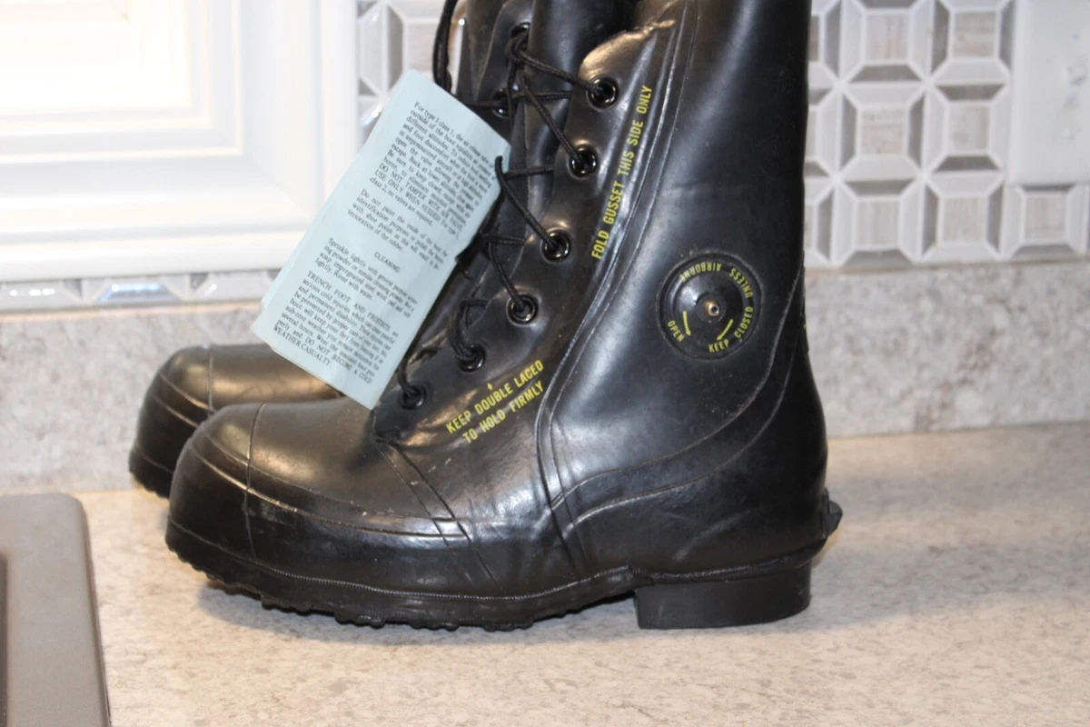 Vintage Bata Military Extreme Cold Weather Bunny Mickey Mouse Boots Size 8 W 84