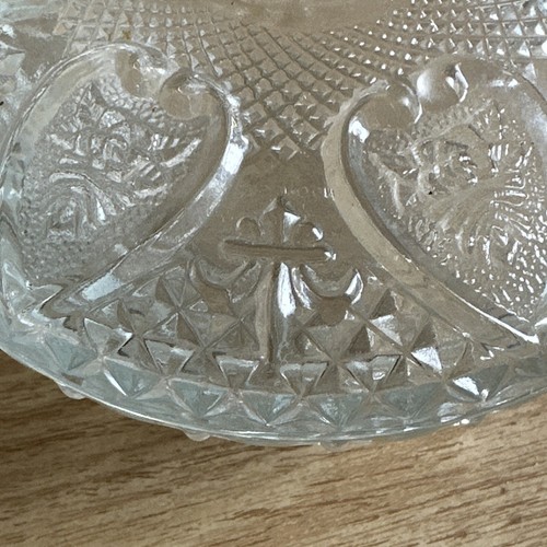 VTG Clear Heart & Fleur De Lis small Candy Dish With Lid KIG Malasia depression - Picture 11 of 11