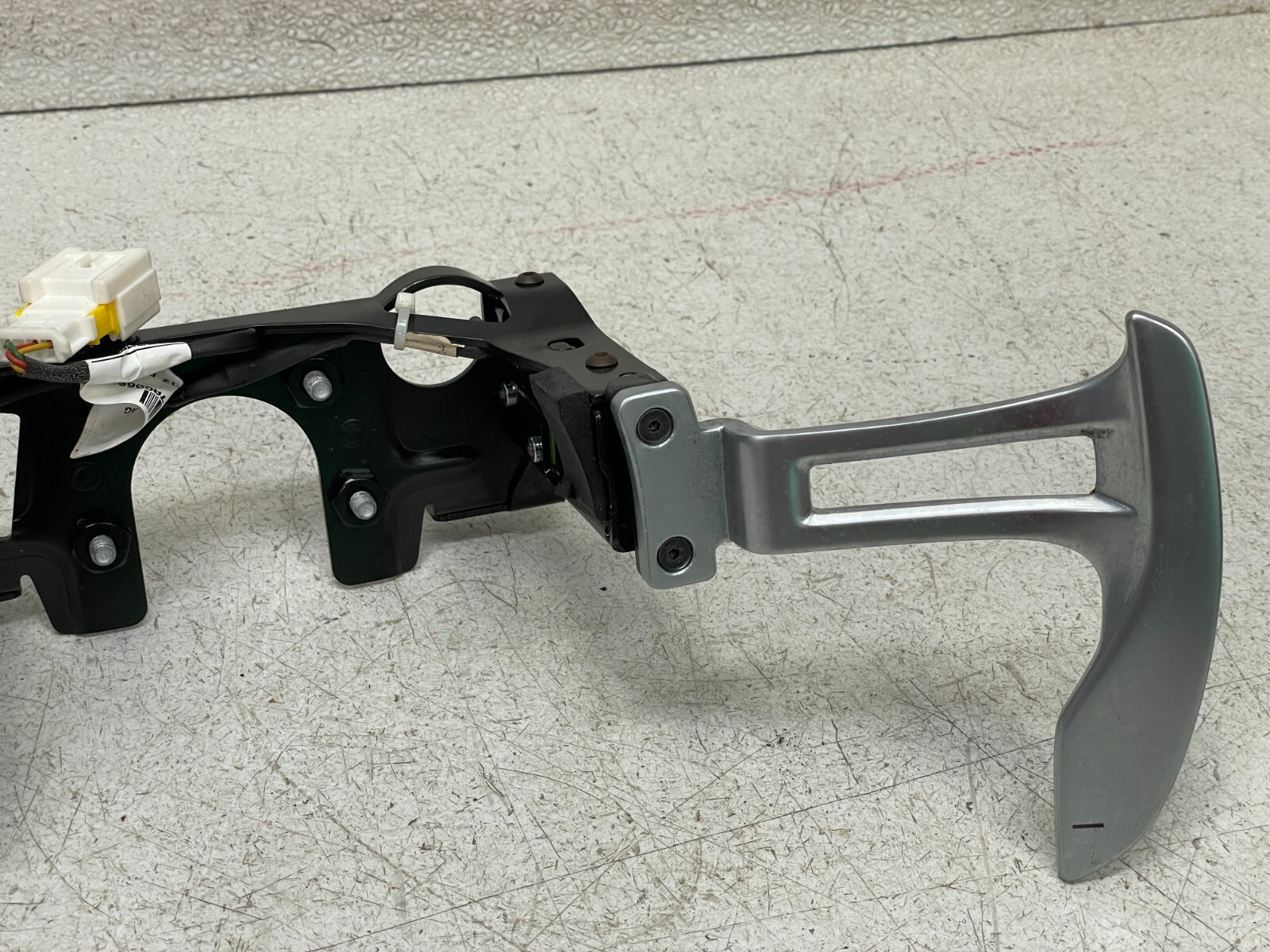 2017 2018 Maserati Levante Steering Wheel Paddle Shifters Gear Selector 1442 OEM