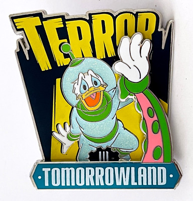 Disneyland Halloween 2015 Pin Donald Duck TERROR IN TOMORROWLAND LE 4000