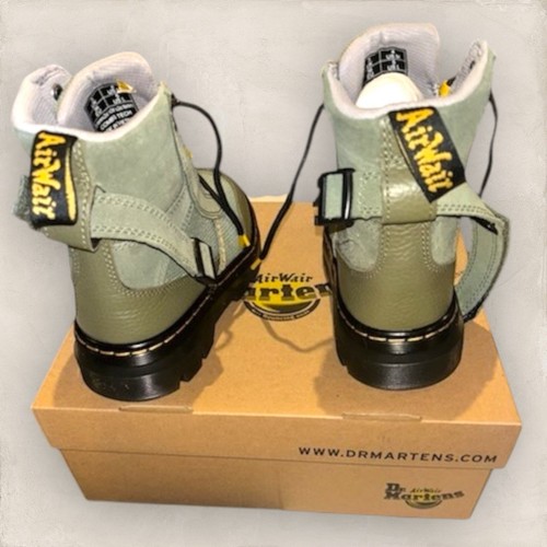 Dr. Martens Combs Tech Leather Suede Casual Boots Unisex M4/W5 Green Khaki New - Picture 4 of 10
