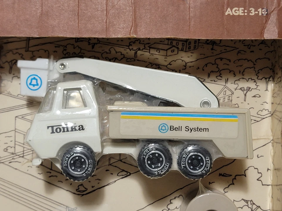NEW Tonka Vintage 1980 Bell Telephone Emergency Repair Set 1001 Van Bucket Truck - Image 3 of 4