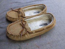Minnetonka Shoes Womens Size 8 39 Beige Leather Faux Fur Slippers 4011 Cozy