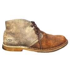 UGG Men s Leighton Desert Bomber Brown Chukka...