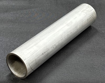 2 1/2'' NPS 304 / 304L SCH 40 Welded Stainless Steel Round Pipe 2.5'' x 13  Length