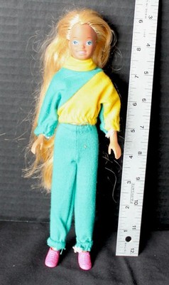 1967 Twist n' Turn Skipper Barbie Doll Blonde Hair-Blue Eyes Extra