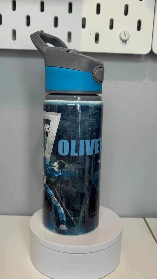 Ronaldo CR7 Water Bottle | Personalised | Flip lid Integrated Straw 650ml - Image 4 of 4