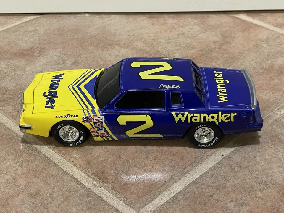 1981 Дейл Эрнхардт Wrangler #2 Pontiac Grand Prix действие NASCAR 1/24 XRARE - Изображение 3 из 4