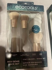 EcoTools Sea Gems Face Makeup Brush & Sponge 4 Piece Set, Eco-Friendly Multi 