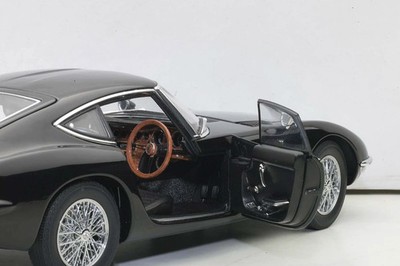 SUPER RARE* Autoart 1/18 Toyota 2000GT Coupe Black 1967 Wire Spoke