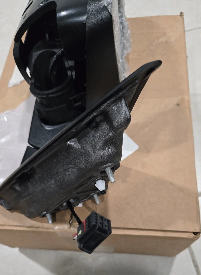 NEW!!! RIGHT Door Mirror Mopar 68325104AA 2014-2022 Jeep Cherokee - Image 4 of 4