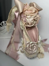 💕GORGEOUS Ballet Pointe Shoes Decor Hand-Decorated 💕 Ribbons & Roses ONE SHOE