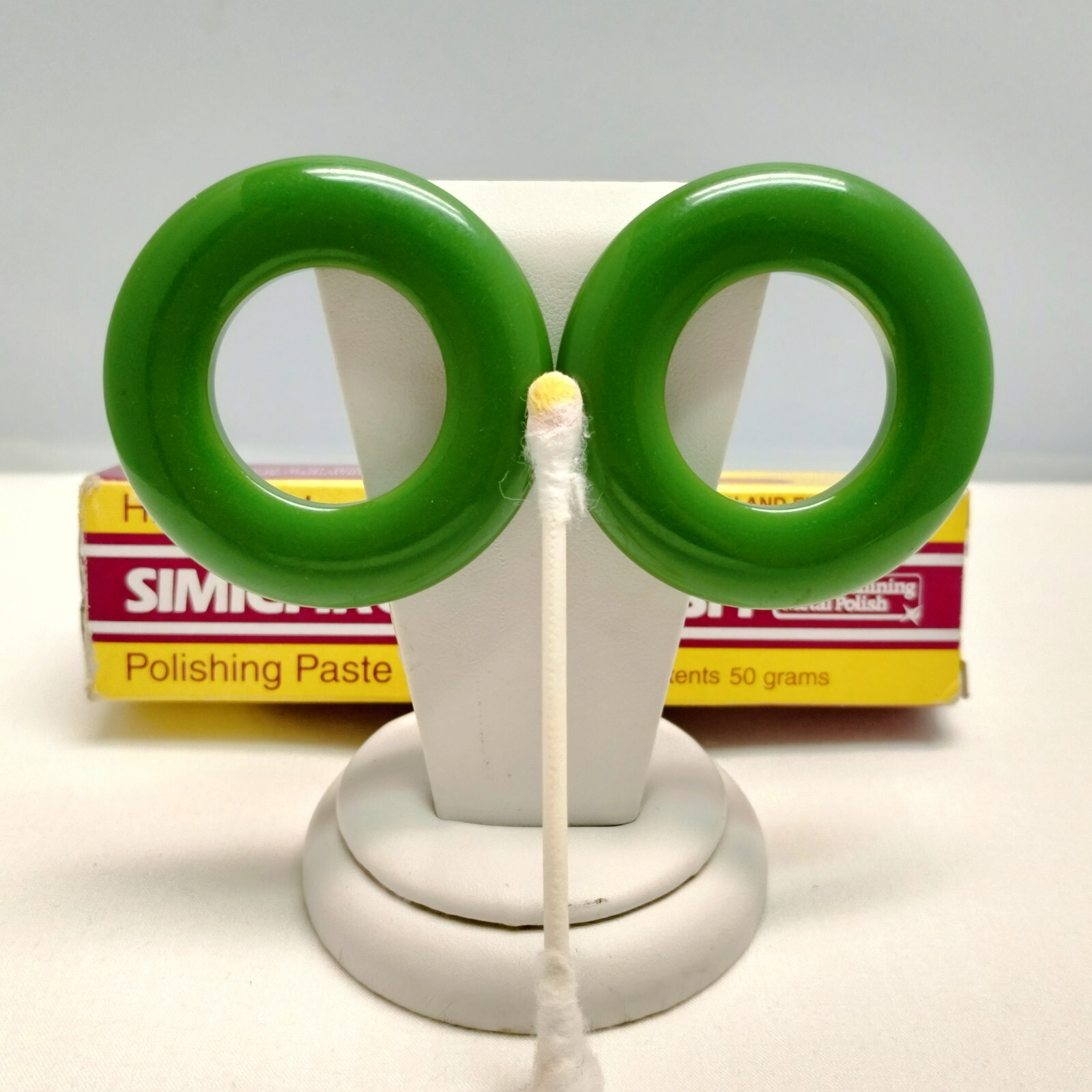 Vintage Bakelite Solid Green Earrings Pierced Lar… - image 2