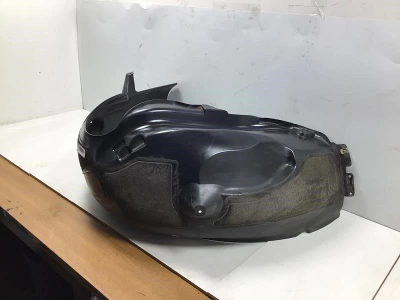 2008 BMW 535XI TAMPA PROTETORA TRASEIRA DIREITA DO LADO DO PASSAGEIRO PARA-LAMA PROTEÇÃO CONTRA RESPINGOS FABRICANTE DE EQUIPAMENTO ORIGINAL+ - Imagem 2 de 4