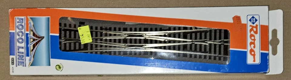 Roco Doppelkreuzungsweiche DKW10, Handantrieb, Bettung, innenliegende Zungen - Bild 2 von 2