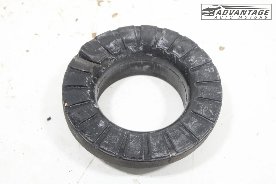 Ford Mustang 2015-2025 suspensión trasera muelle helicoidal asiento aislante superior OEM Foto 2 de 4