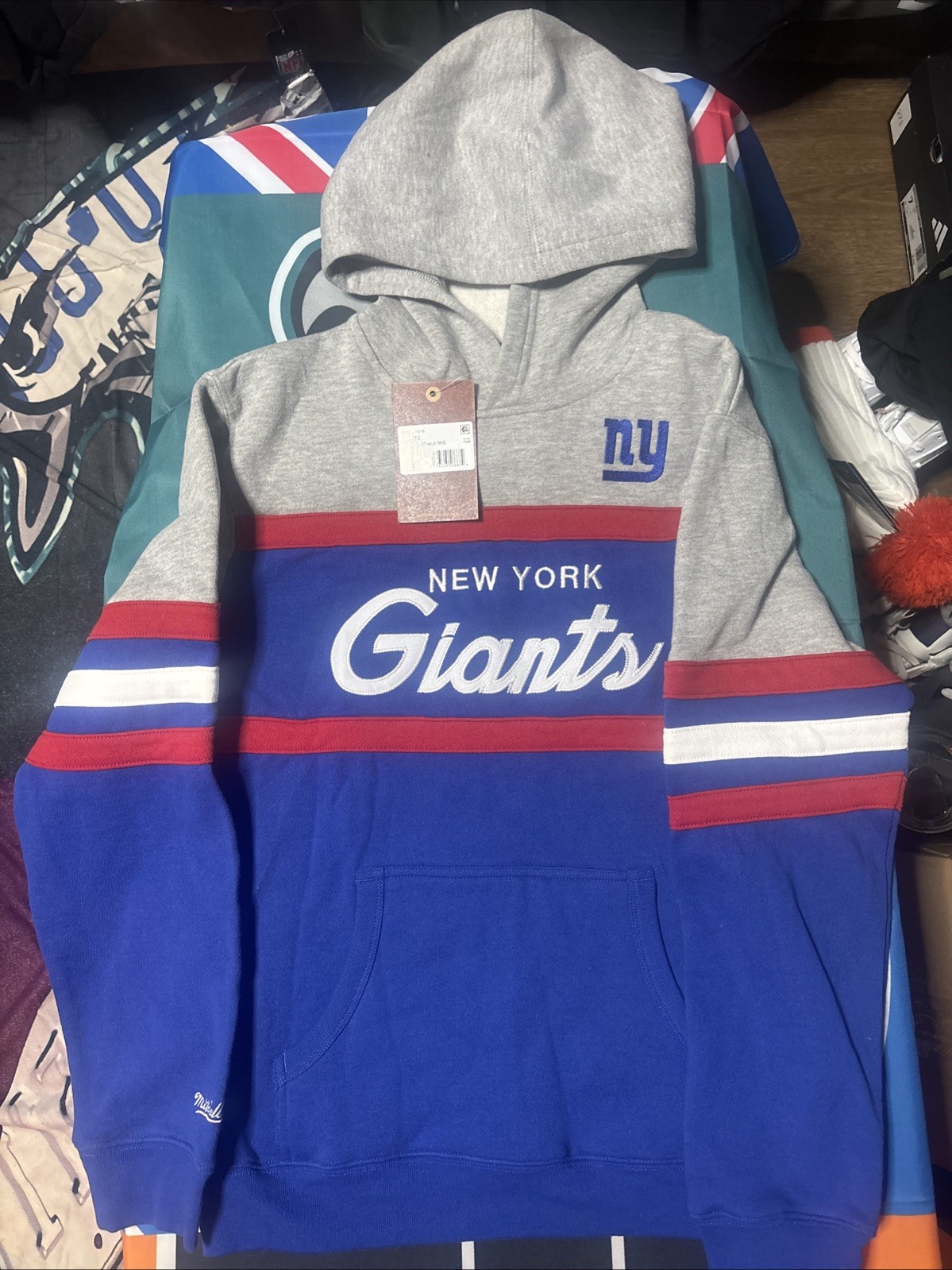 NWT Youth Large 14/16 New York Giants Mitchell And Ness Hooded Sweatshirt $65