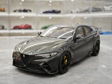 MotorHelix 1:18 Alpha Romeo Giulia GTAM Carbon Fiber Simulated Alloy Car Model