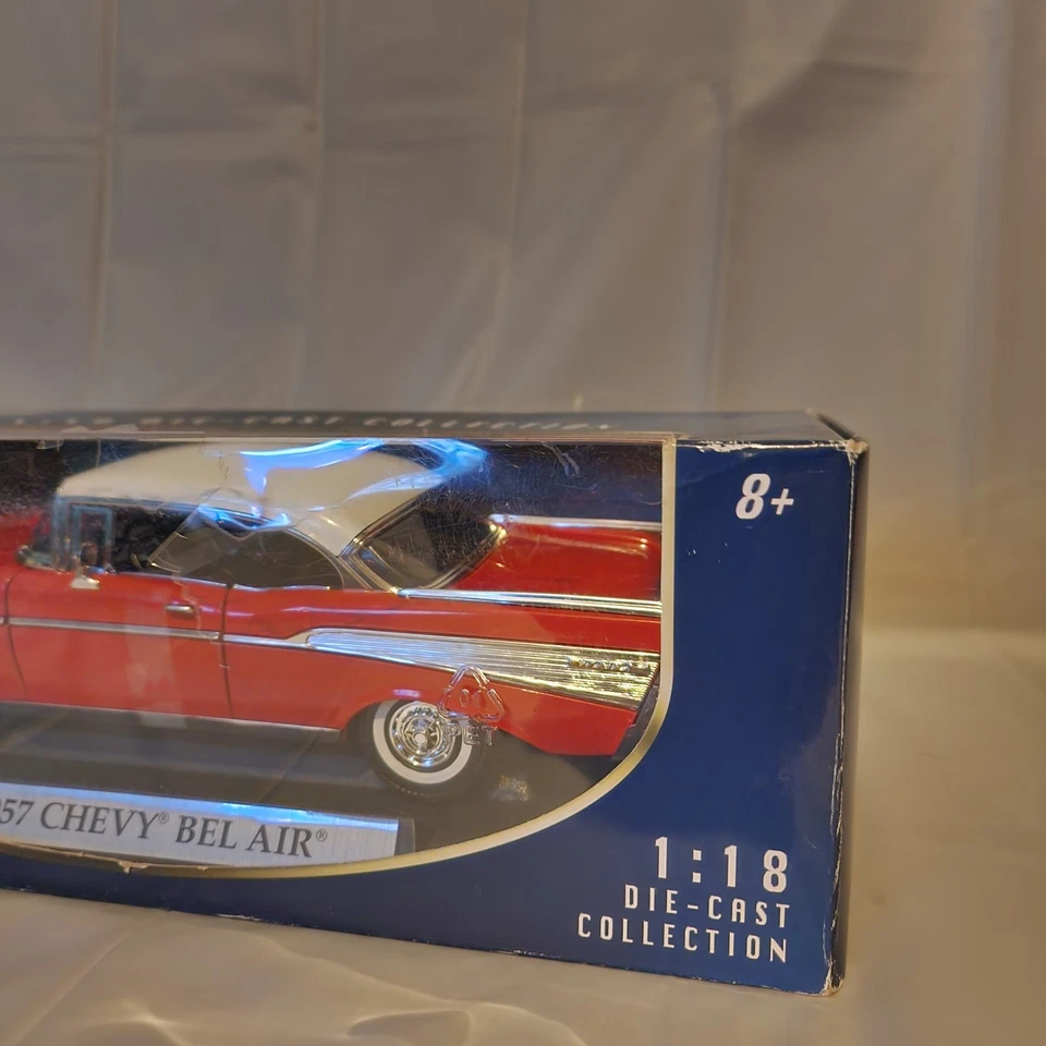 Motor Max 1957 Chevy Bel Air RED White Top 1:18 Diecast With Box! - Image 3 of 4