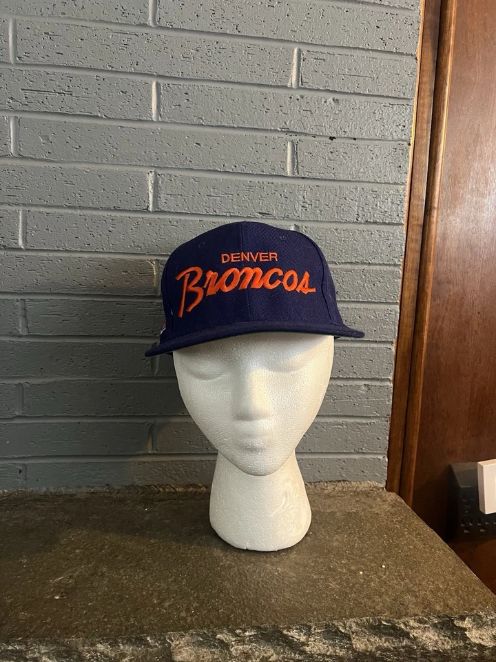 De colección NFL Denver Broncos 90’s Deportes Especialidades Guión Gorra Gorra The Pro EE. UU. Foto 2 de 4