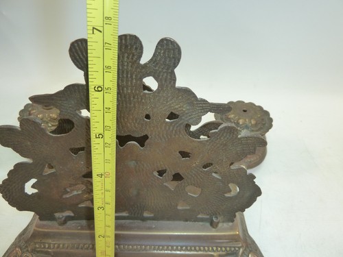 Antique brass cherub letter rack and inkwell - missing a knob - Picture 9 of 11